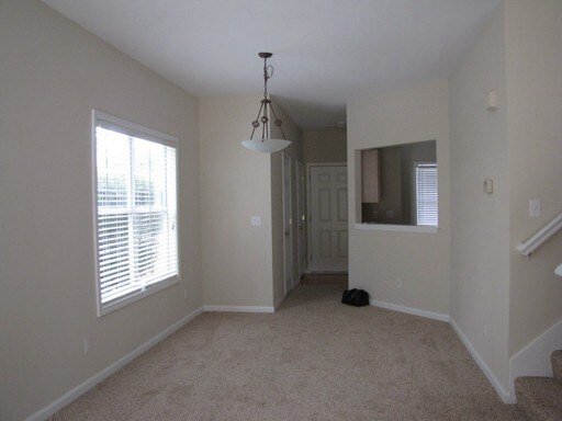 Building Photo - 7 Paddington Ln