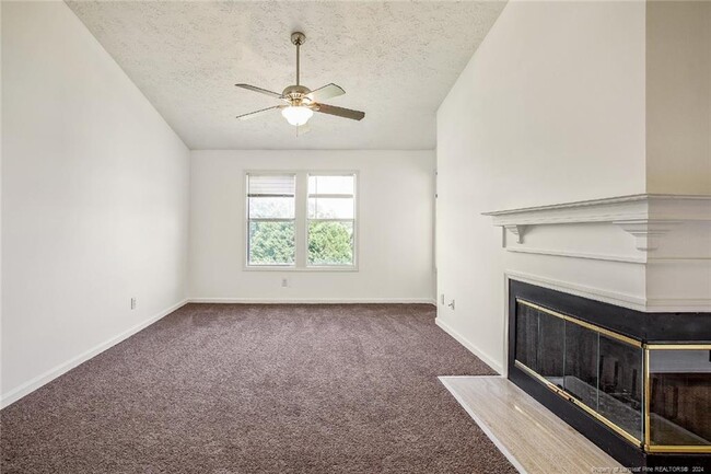 Foto del edificio - 983 Stewarts Creek Dr