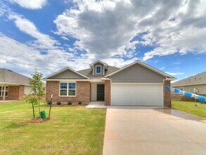 Building Photo - 928 S Bear Ln