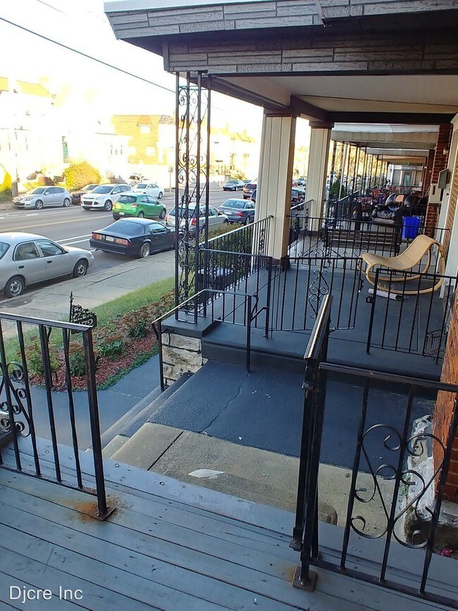Foto del edificio - 3 br, 1 bath House - 174 W. Godfrey Avenue