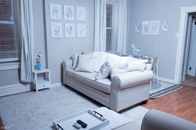 Foto del edificio - 2 br, 1 bath Duplex - 3247 Oregon Avenue 2...