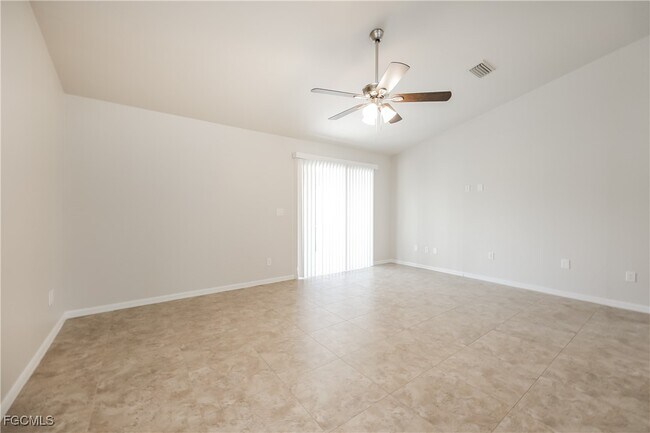 Foto del edificio - 4683 Oakley Rd