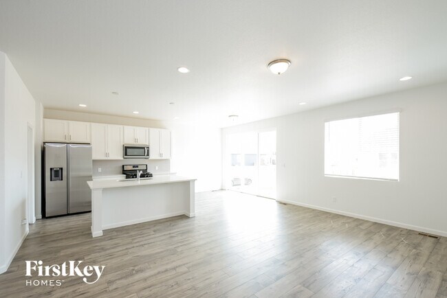 Building Photo - 14631 Normande Dr