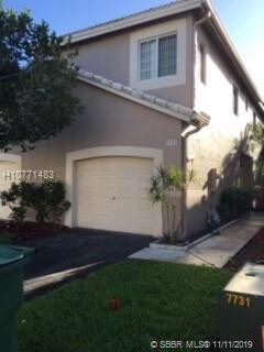 Primary Photo - 2131 Madeira Dr