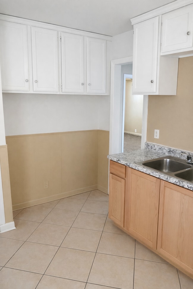 Foto del edificio - 18849 Moenart St