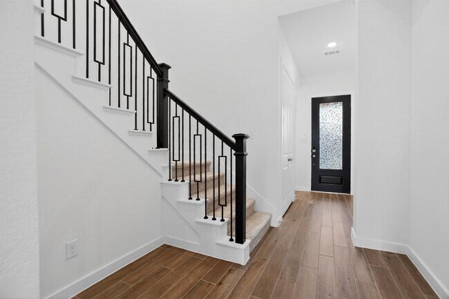 Foto del edificio - 16607 Lake Austin St