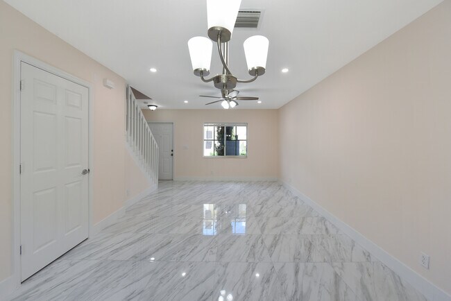 Foto del edificio - 182 SE 2nd St