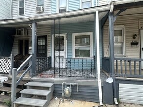 Building Photo - 1024 Birch St