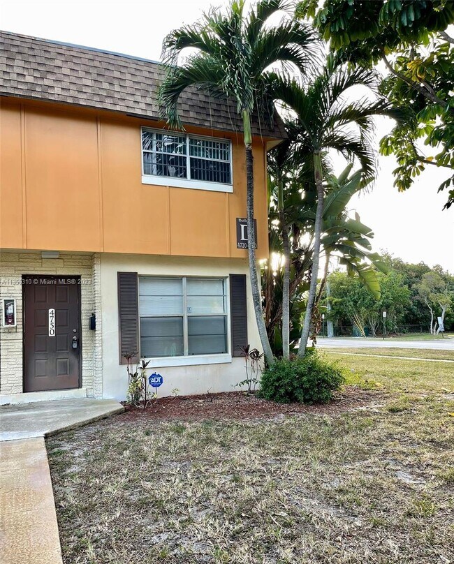Foto del edificio - 4750 NW 9th Dr