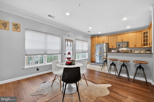 Building Photo - 1797B Wheyfield Dr