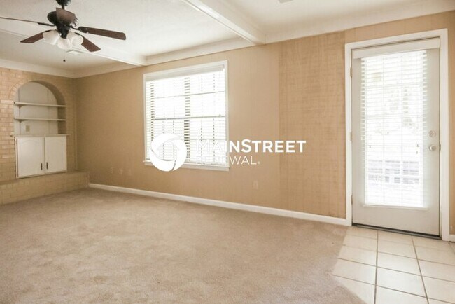 Foto del edificio - 4 Bedroom Pet-Friendly Home in Cordova, TN with Main Street Renewal