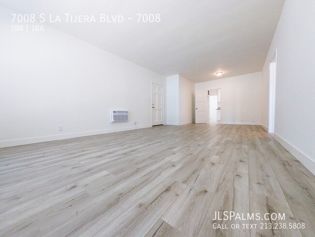 Foto del edificio - Beautifully remodeled 2 bed w/Full stainle...