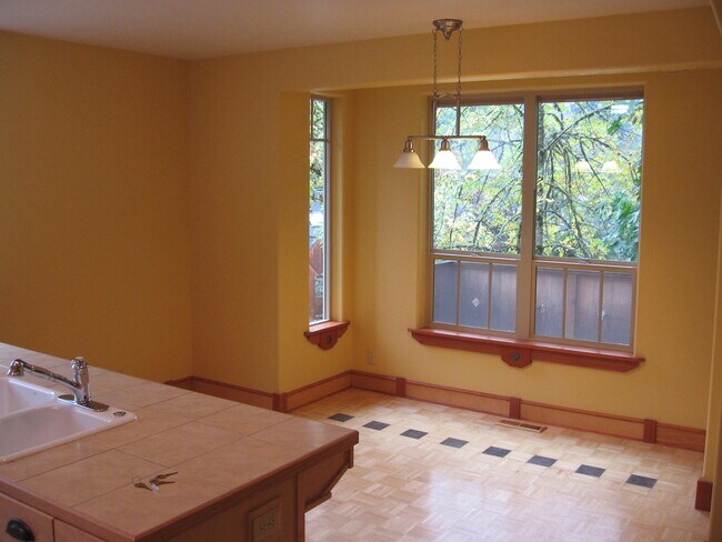 Building Photo - 1670 Leatherwood Dr