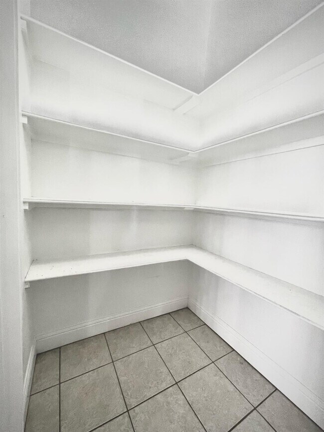 Foto del edificio - 5515 110th St