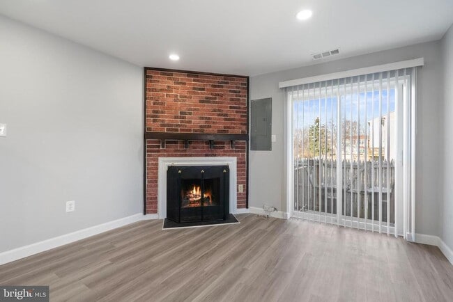 Building Photo - 13838 Beaujolais Ct