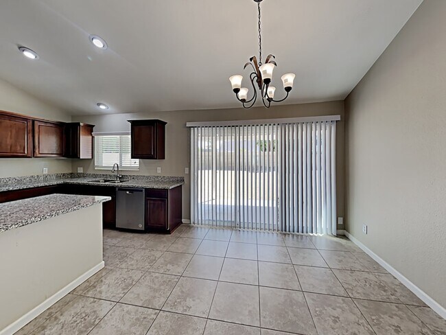 Building Photo - 4561 W Taro Dr