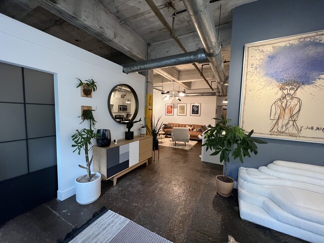 Foto del edificio - 659 Auburn Ave NE