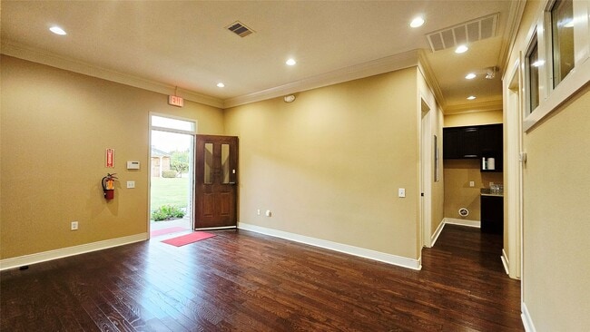 Building Photo - 4501 Cartwright Rd