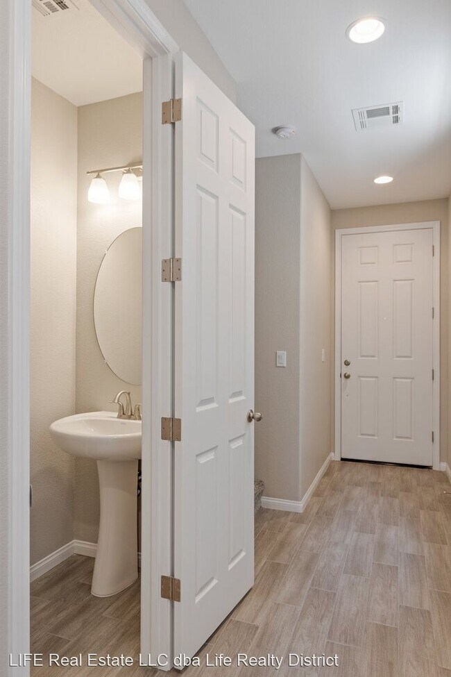 Building Photo - 3 br, 2.5 bath House - 785 Cottonwood Hill Pl