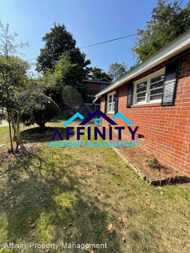 Building Photo - 4 br, 2 bath House - 3315 Carver Street Co...