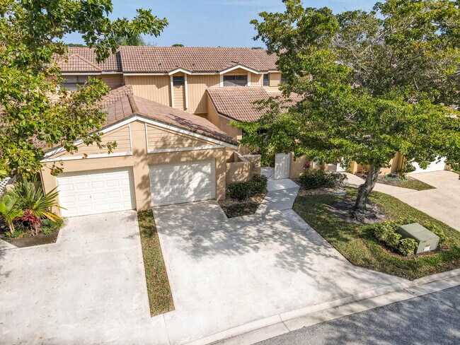 Foto del edificio - 493 Prestwick Cir