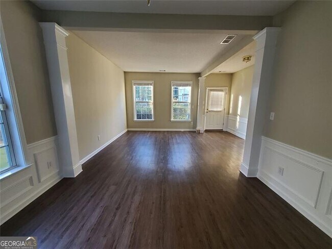 Building Photo - 2623 Davenham Ln