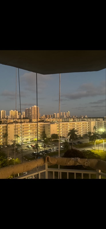 Building Photo - 18011 Biscayne Blvd