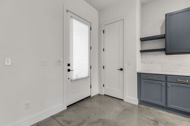 Foto del edificio - 715 32nd Ave N