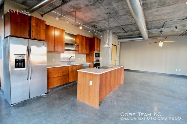 Building Photo - 4141 Penn Corner Condo