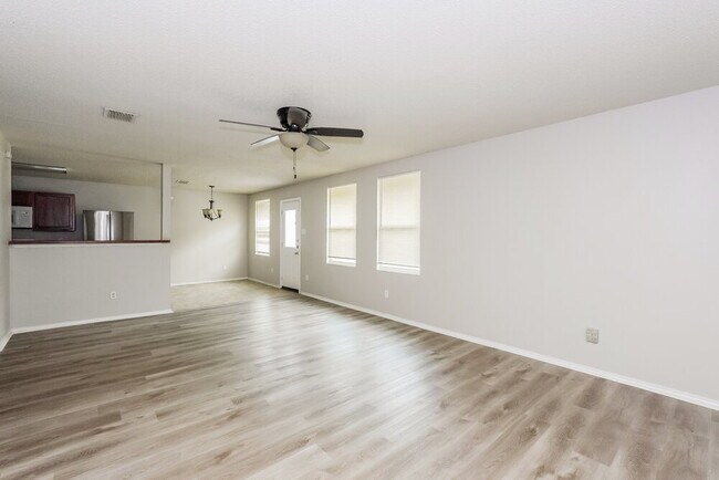 Building Photo - 816 Bessemer Dr