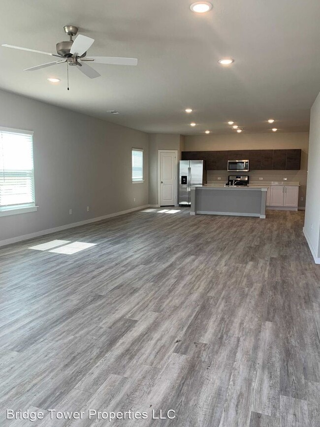 Building Photo - 3 br, 2.5 bath House - 4114 Sarno Dr