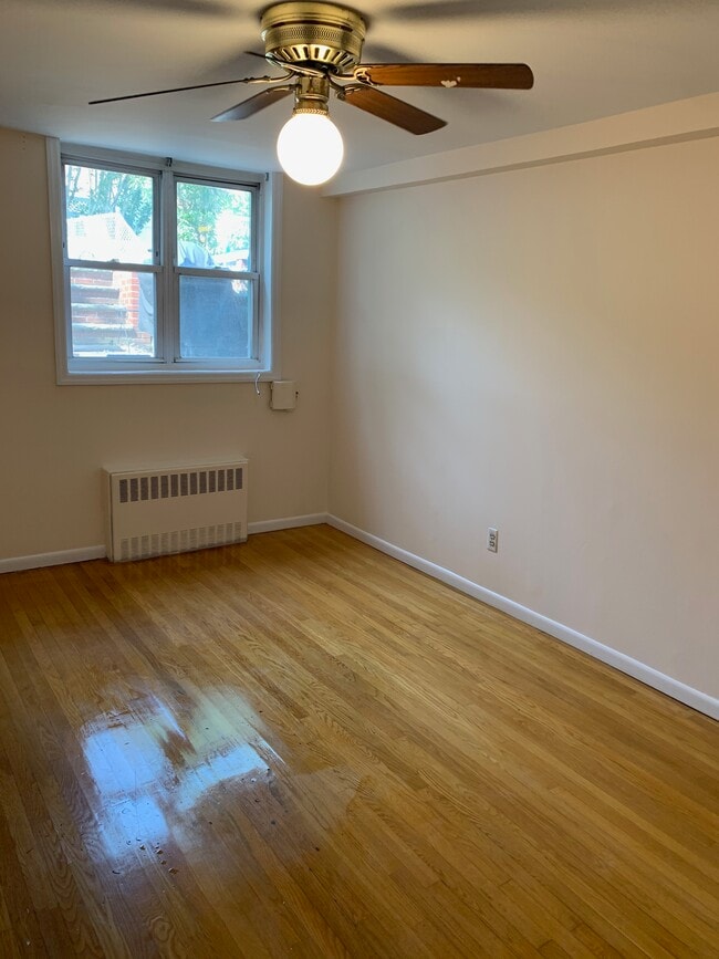 Main Bedroom - 1824 21st Rd
