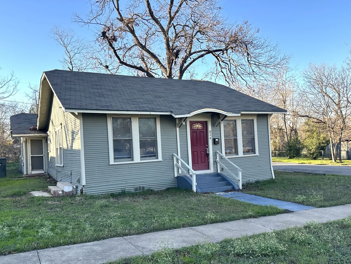 Foto principal - Cozy 3 bedroom 2 bath in Temple Tx.