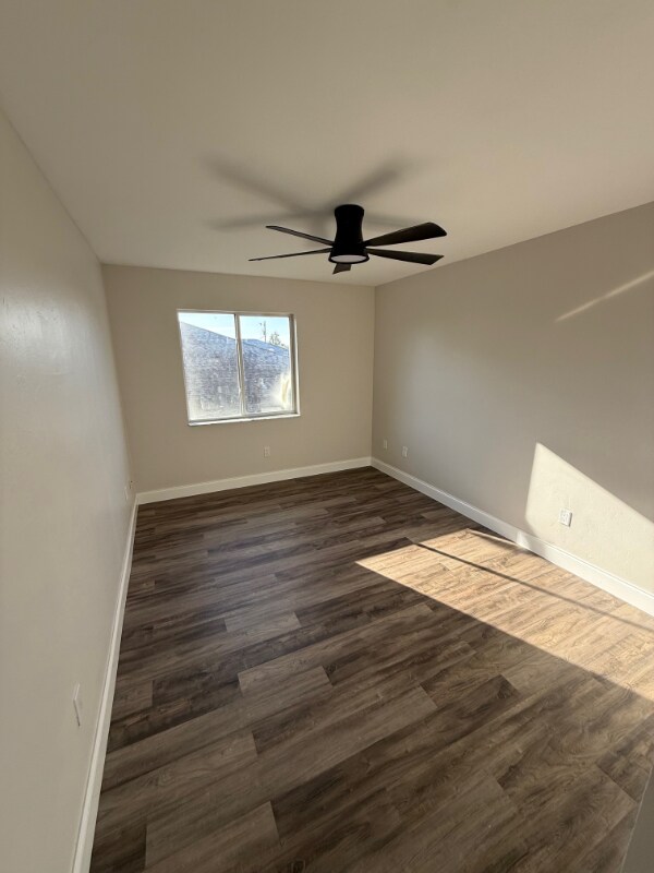 Foto del edificio - 1025 SE 12th St