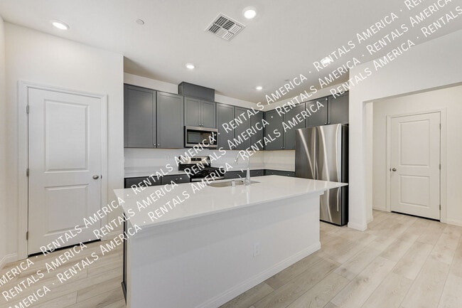 Building Photo - 2491 Rofrano Pl