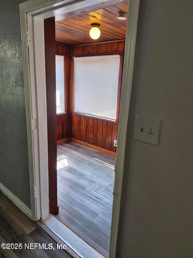 Foto del edificio - 1305 E 30th St