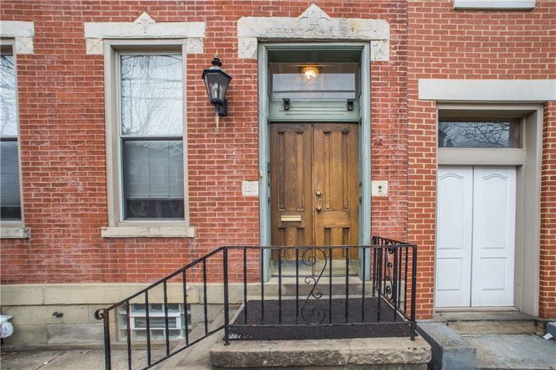 Foto principal - 2215 Sarah St