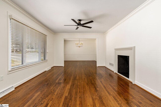 Foto del edificio - 102 Ramblewood Ln