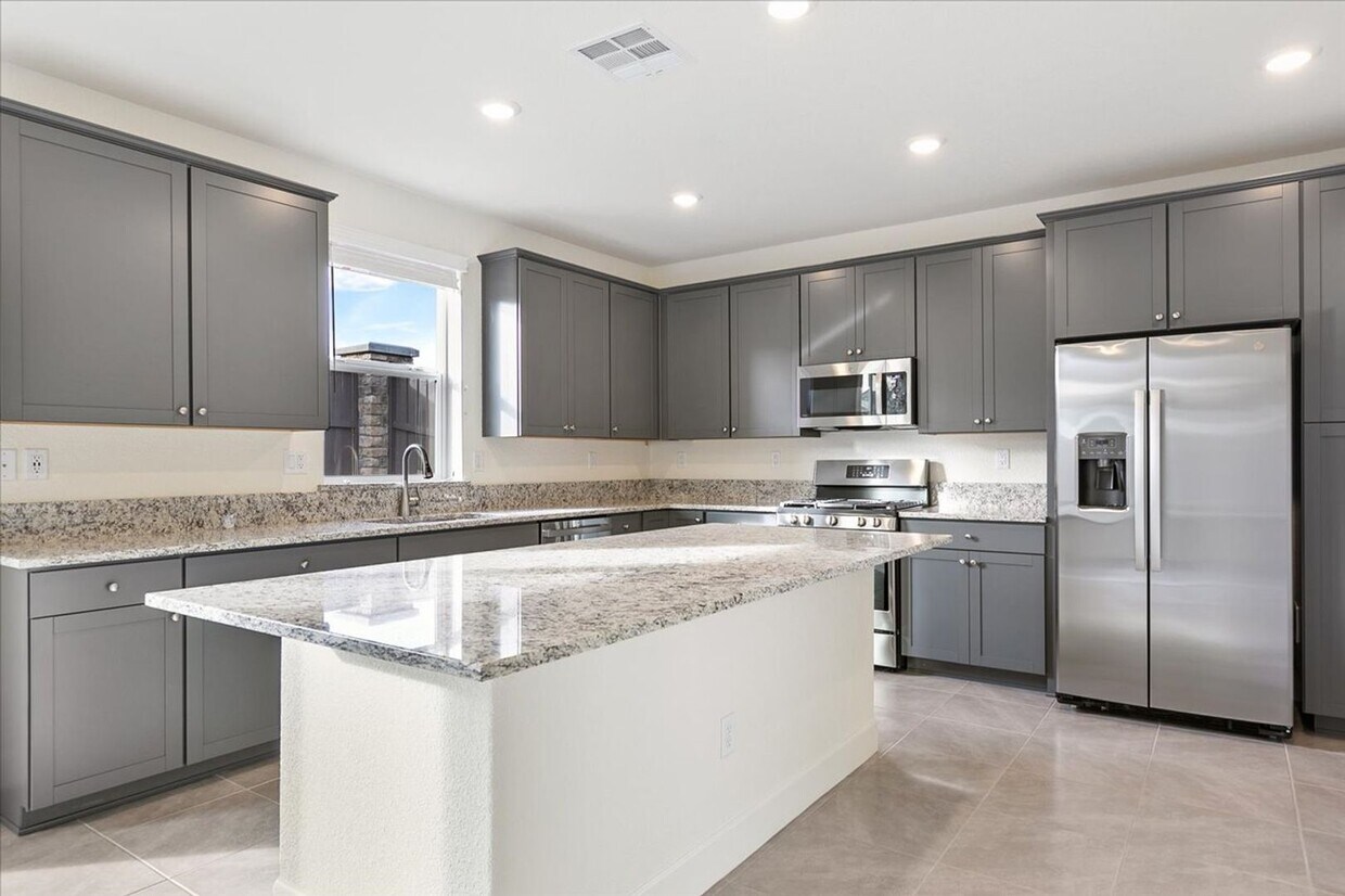 Primary Photo - Brand New, Large and Luxurious 4 Bedroom, ...