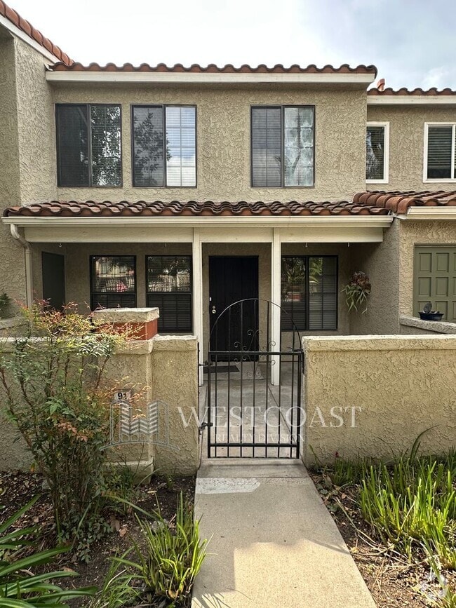 Building Photo - 8167 Vineyard Ave