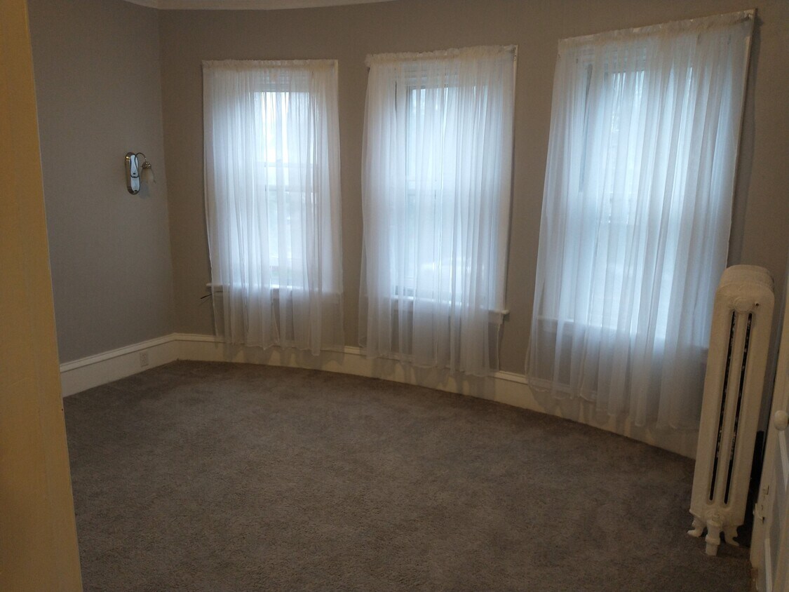 Foto principal - 237 Winthrop St