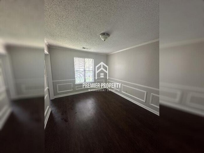 Building Photo - 6739 Bent Tree Ave