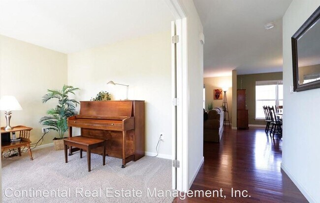 Building Photo - 4 br, 3.5 bath House - 201 Barrington Lane