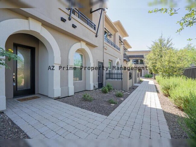 Foto del edificio - 6565 E Thomas Rd