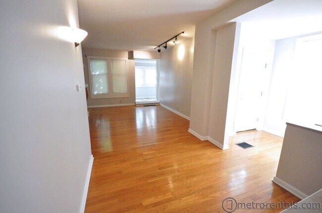 Foto del edificio - 1237 Indianola Ave