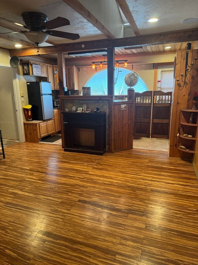 Foto del edificio - 29866 Carol Ave