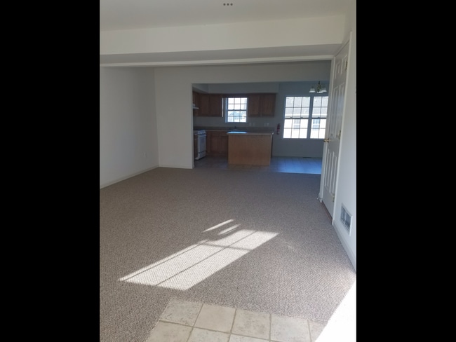 Building Photo - Lovely Muhlenberg Semi Detached!