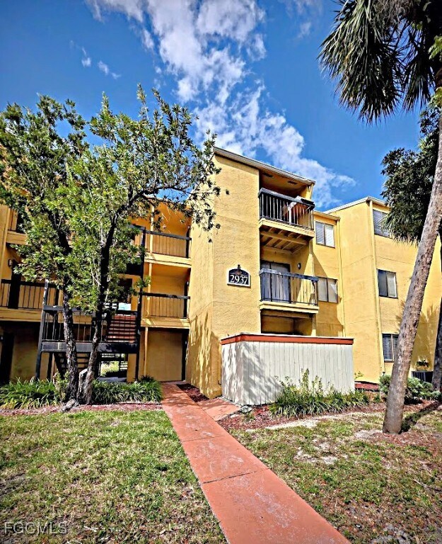 Foto principal - 2937 Winkler Ave