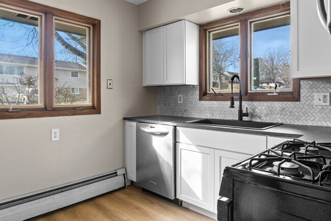 Kitchen - 4111 Lowry Ave N