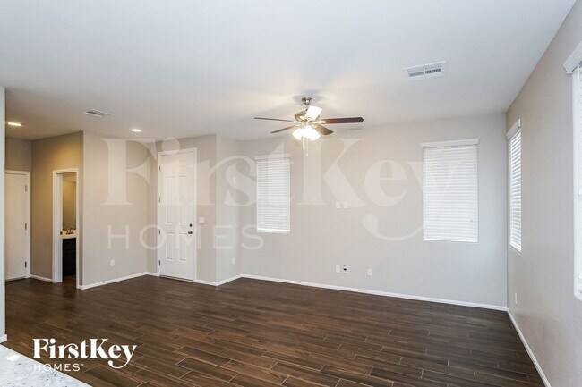 Foto del edificio - 11277 Tuckermuck Bay Ct